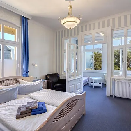 Hotel Seeschloesschen 3*